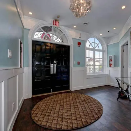 Dupont Circle-Suite 7Kalorama Luxury Apartment-2